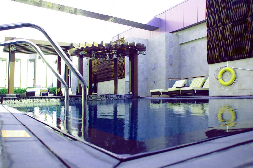 Halo Hotel Dubaj Zewnętrze zdjęcie